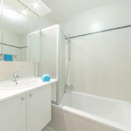 Queen Mary 302 With Balcony By Interhome Бреден