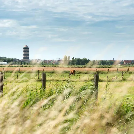 Queen Mary 302 With Balcony By Interhome *