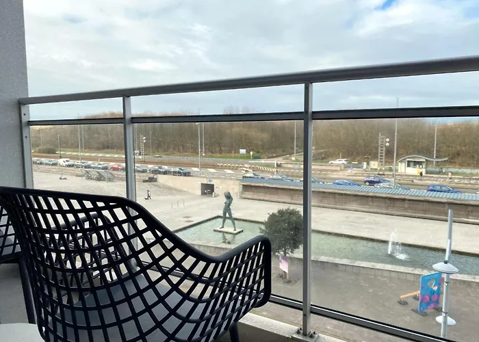 Appartement Queen Mary 302 With Balcony By Interhome